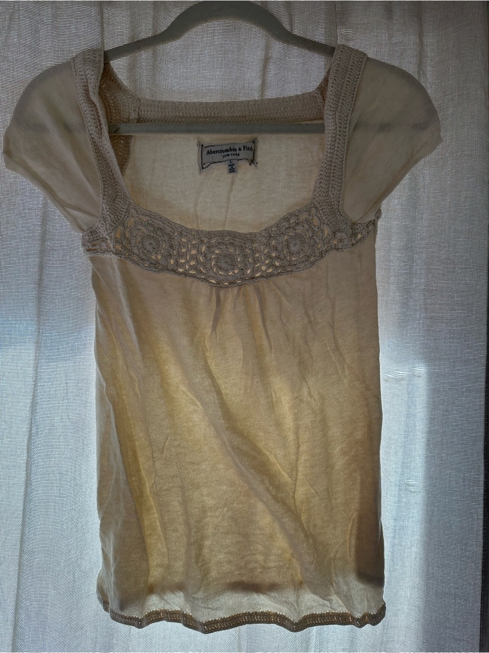 Abercrombie & Fitch Cream Crochet-Trim Scoop Neck Top size Large (L)